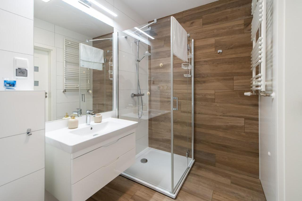 Apartamenty Fenomen - Baltic, Nadmorskie Tarasy, Free Parking, Swimming Pool, Sauna And Other! Kołobrzeg Eksteriør bilde