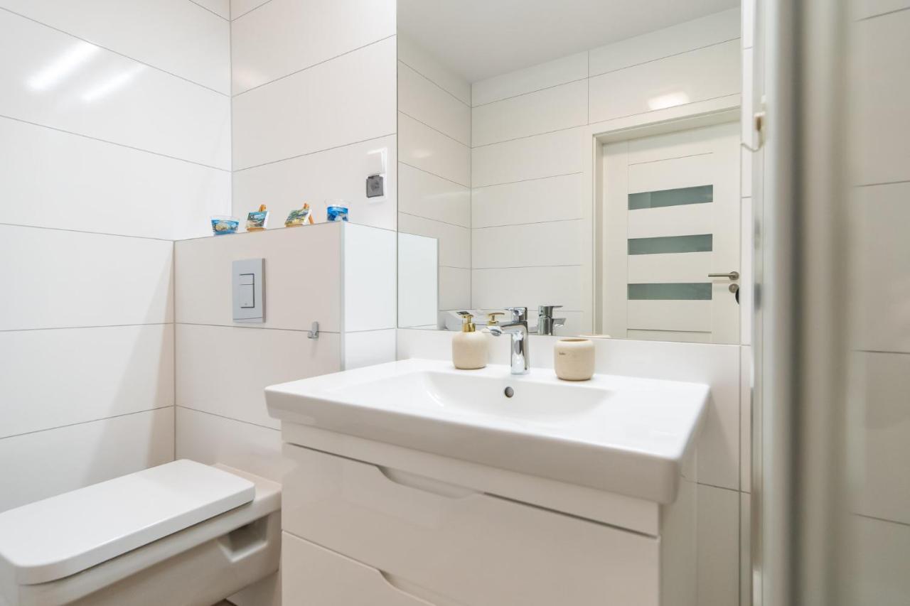 Apartamenty Fenomen - Baltic, Nadmorskie Tarasy, Free Parking, Swimming Pool, Sauna And Other! Kołobrzeg Eksteriør bilde